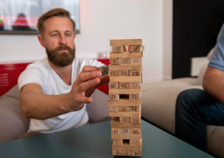 How to Compare Two Towers Side by Side with Five Numbers